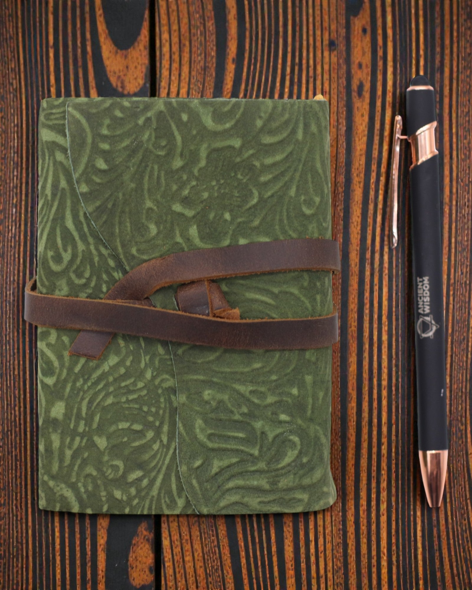 Green Maze de época – caderno de notas em pele com folhas envelhecidas 12,7 × 8,9 cm