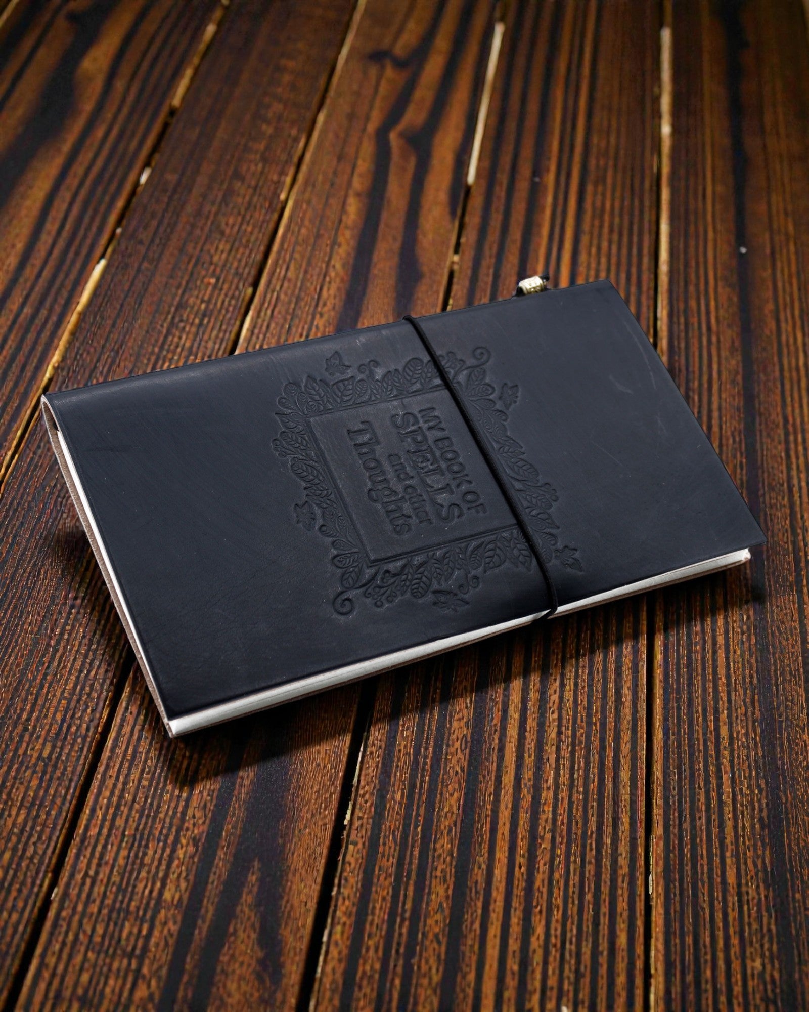 Caderno de Notas em Couro Feito à Mão Arcane Pages – My Book of Spells and Other Thoughts (80 páginas)