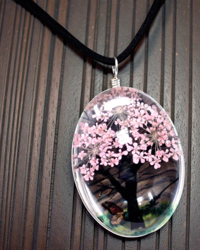 Jardim Rosado – Conjunto de Joias com Flores Secas Árvore da Vida