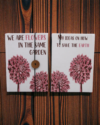 Flores Juntas – pequeno caderno com tira e botão de coco 18 × 12,5 cm, 200 páginas
