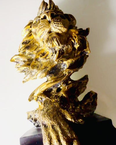 Leão Real - Figura Decorativa Majestosa com Possibilidade de Gravação, 2 variantes de cores à escolha, para presente