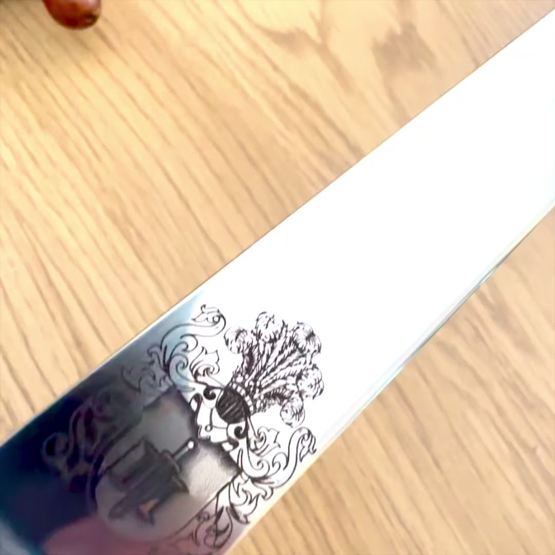 Espada de Cavaleiro em aço de 84 cm com bainha - Réplica SW-114 com possibilidade de personalização por gravação