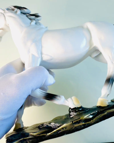 Escultura de Cavalo - Estatueta Decorativa com Possibilidade de Gravação