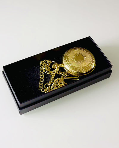 Relógio de Bolso Vintage em Cor Dourada com Entalhes – Acessório Masculino Elegante, Ideia de Presente Ideal