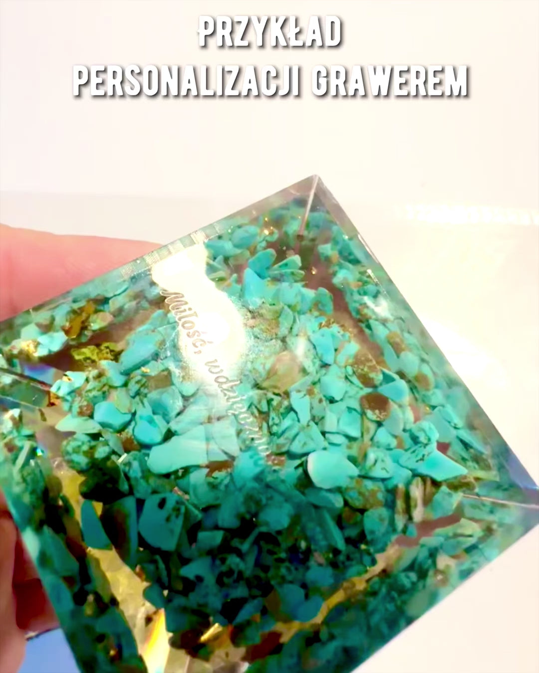 Pirâmide Energética orgonite "Mystic Aura"