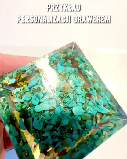 Pirâmide Energética orgonite "Mystic Aura"