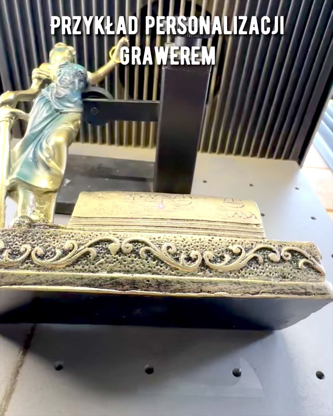 Estatueta "Justicia 2" - Deusa da Justiça – Decoração Artística para Prateleira, Artesanato em Resina, personalização com gravação