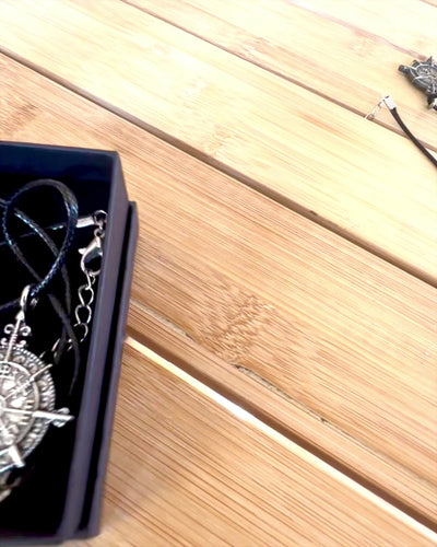 Amuleto Guerreiro do Norte - Bússola Viking, possibilidade de personalização com gravação para presente, 2 variantes à escolha