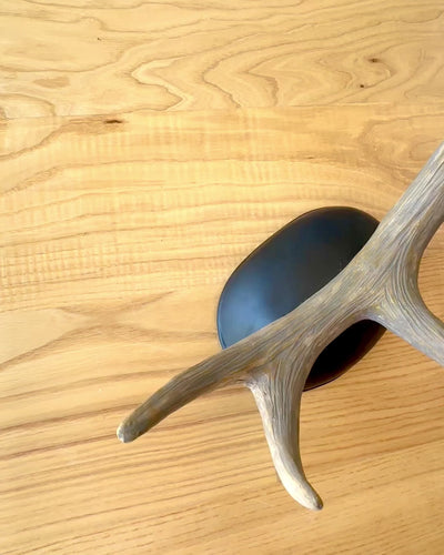 Suporte de Vinho "Veado" com Chifres com Opção de Gravação para presente