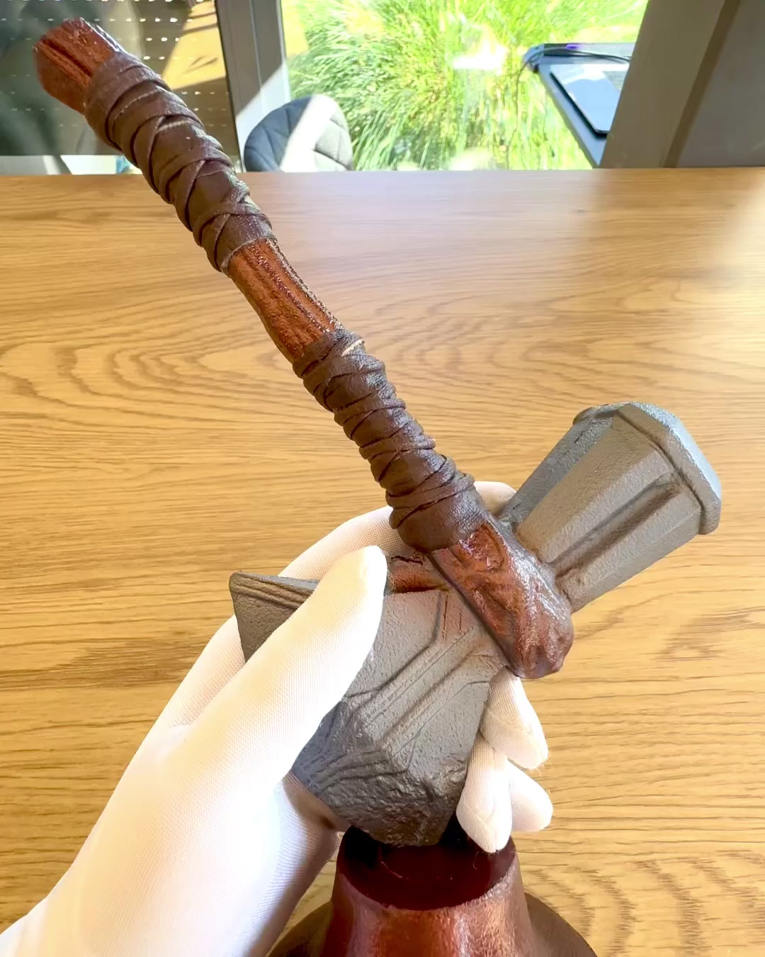 Storm Relic – martelo decorativo com base, 26 cm, feito à mão, possibilidade de personalização com gravação para presente