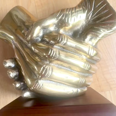 Figura decorativa Aperto de Mão com possibilidade de personalização por gravação