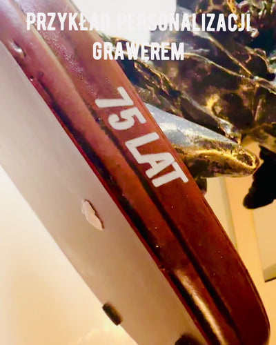 Estatueta Decorativa "Águia Voadora" – Majestoso Símbolo de Força e Liberdade