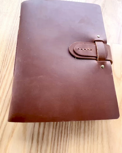 Notatnik Premium "RetroNotes" – Caderno Elegante de Pele Verdadeira - 200 páginas, 120g, caderno, bloco de desenho, cor castanha, personalização com gravação