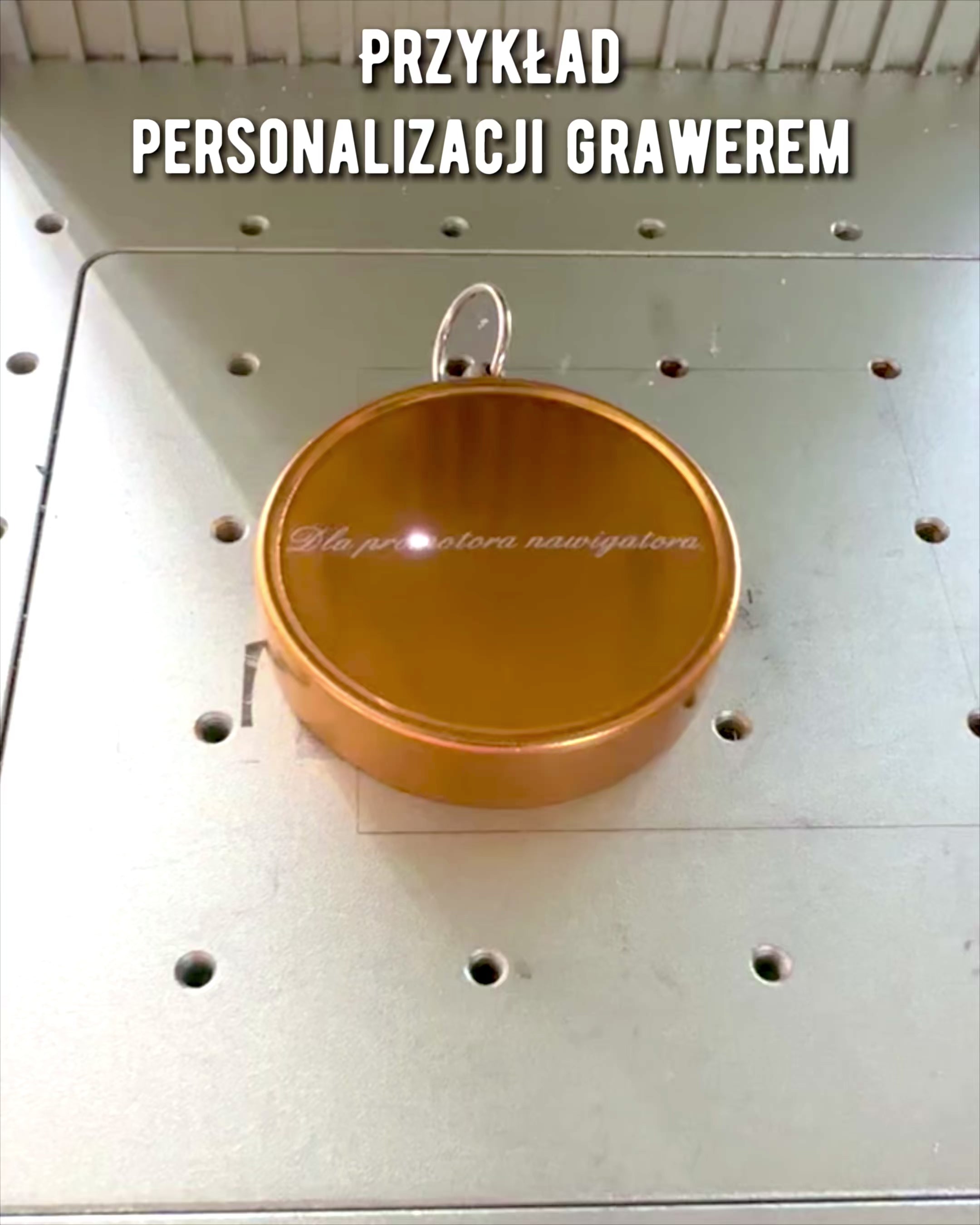 Bússola de Navegação Compacta com Acabamento Metálico – Essencial para Todo Viajante, com gravação