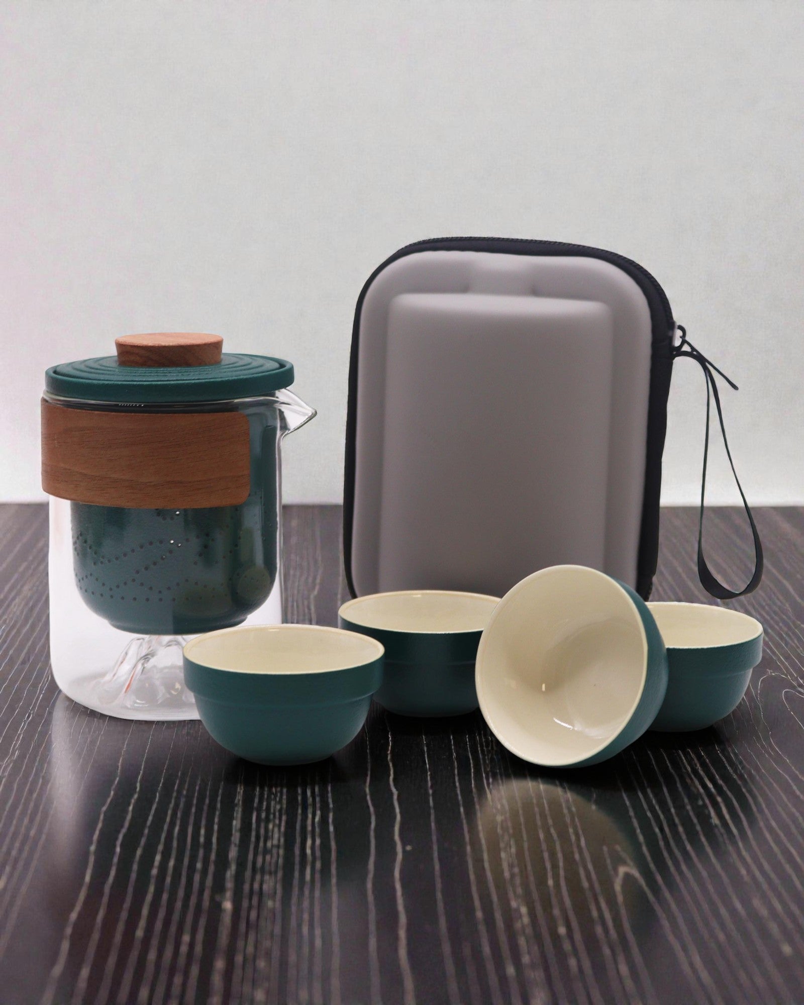 Expedição à Montanha – Conjunto de Chá para Viagem com 4 Chávenas