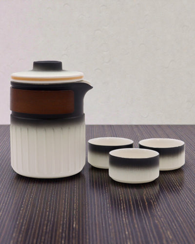 A Viagem de Três Amigos – Conjunto de Viagem em Cerâmica com Bule e 3 Copinhos