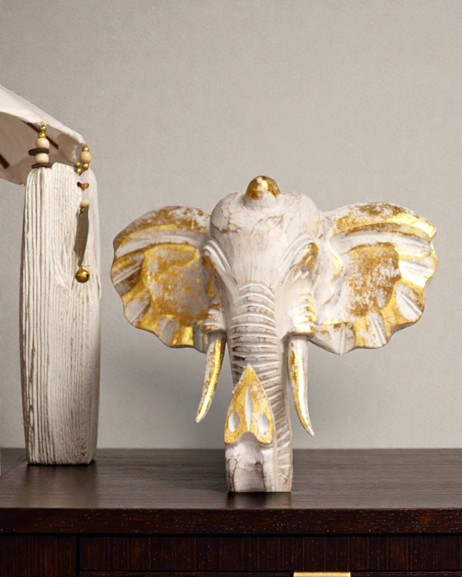 Cabeça Grande de Elefante 29x26 cm – Branco e Dourado