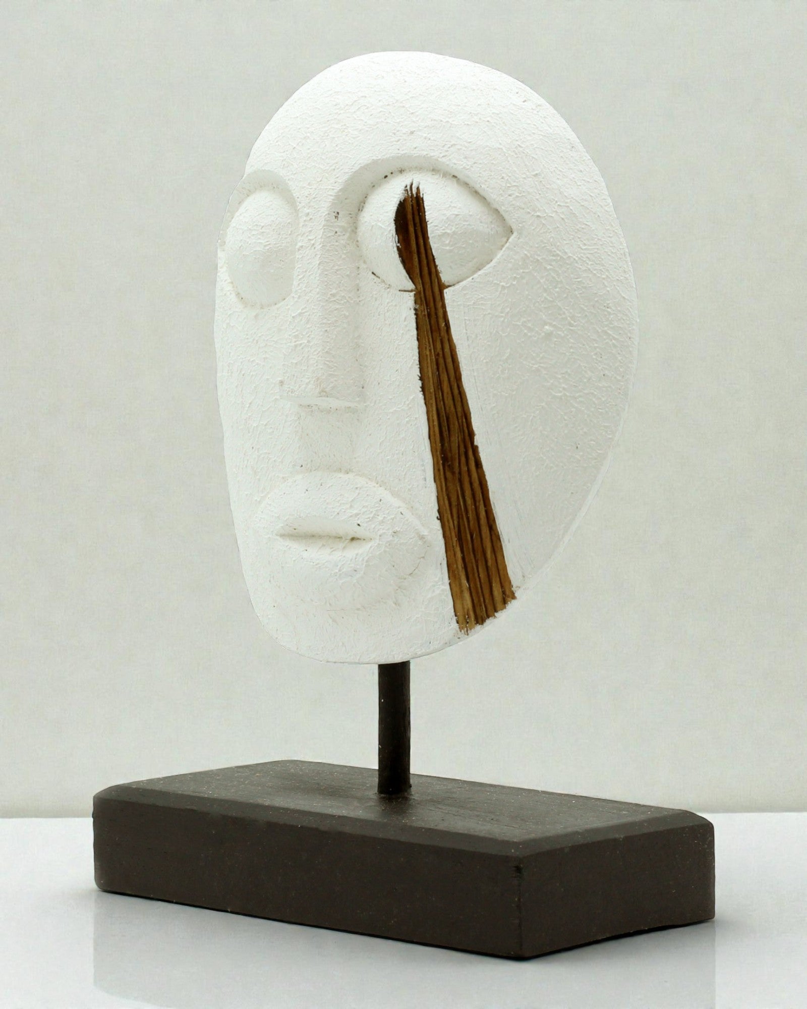 Máscara Timorense Guardião dos Antepassados 27x20 cm – Branca