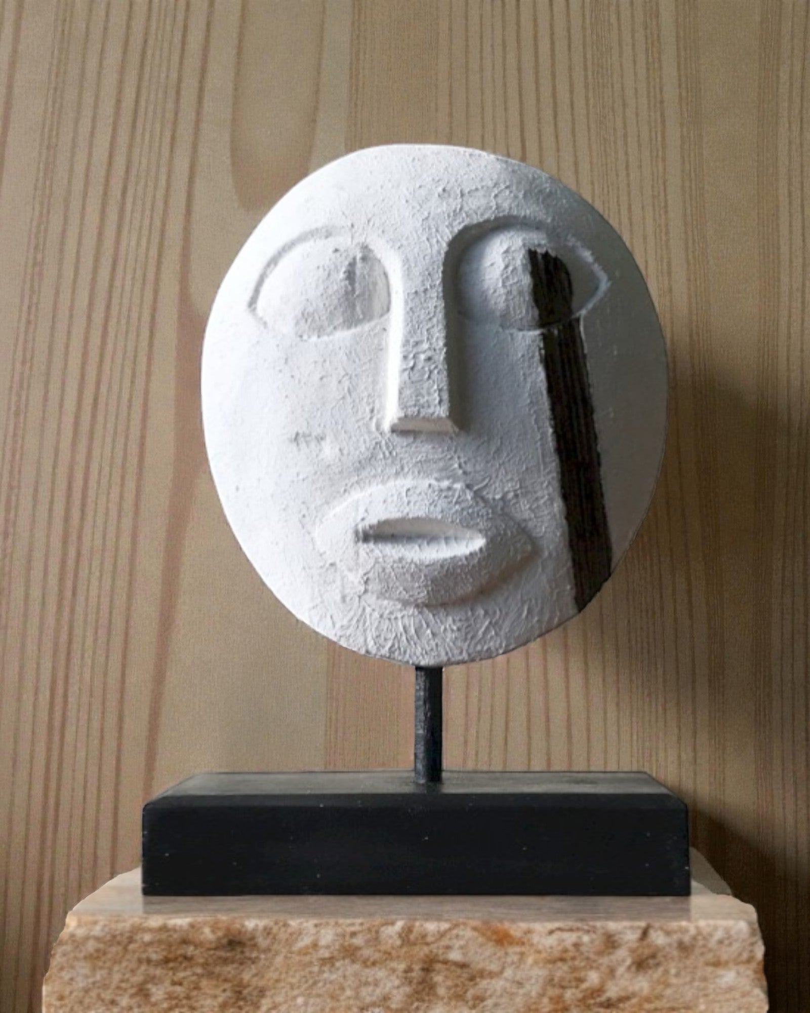 Máscara Timorense Guardião dos Antepassados 27x20 cm – Branca